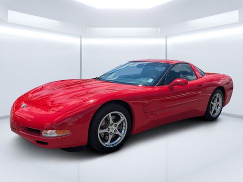 Used 2003 Chevrolet Corvette Coupe w/ Preferred Equipment Group RWD image 8