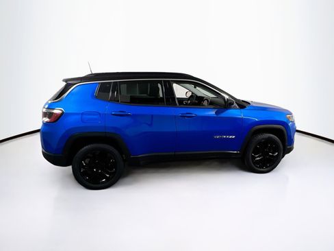 Used 2022 Jeep Compass Limited w/ Sun and Sound Group AWD/4WD image 4