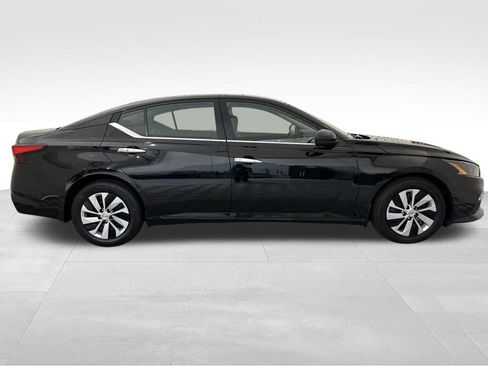 Used 2022 Nissan Altima 2.5 S image 7
