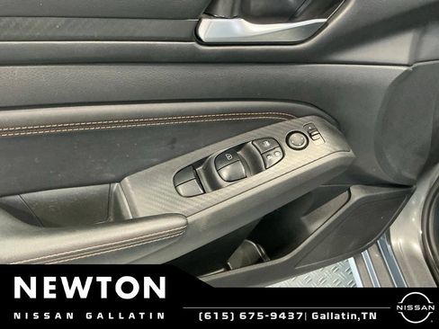 Used 2020 Nissan Altima 2.5 SR w/ Premium Package FWD image 32