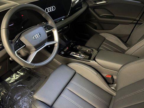 New 2025 Audi Q6 e-tron Premium Plus image 9