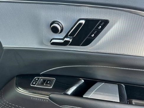 Certified 2024 Cadillac Lyriq Tech w/ Driver Assist Package RWD image 19