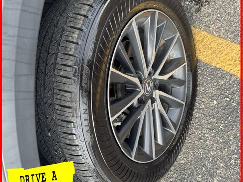 Used 2022 Lexus NX 250 FWD w/ Towing Package (2000 Lbs) image 33