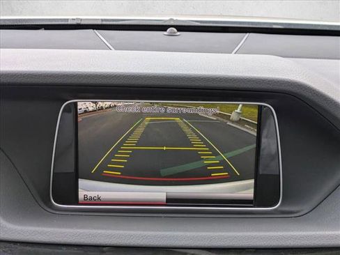 Used 2014 Mercedes-Benz E 350 Sedan image 14