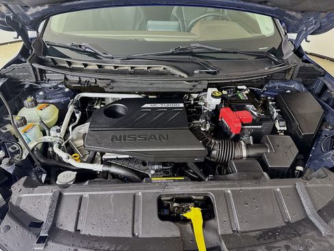 Used 2022 Nissan Rogue SV image 20