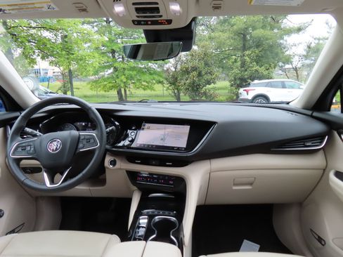 Used 2023 Buick Envision Avenir AWD/4WD image 18