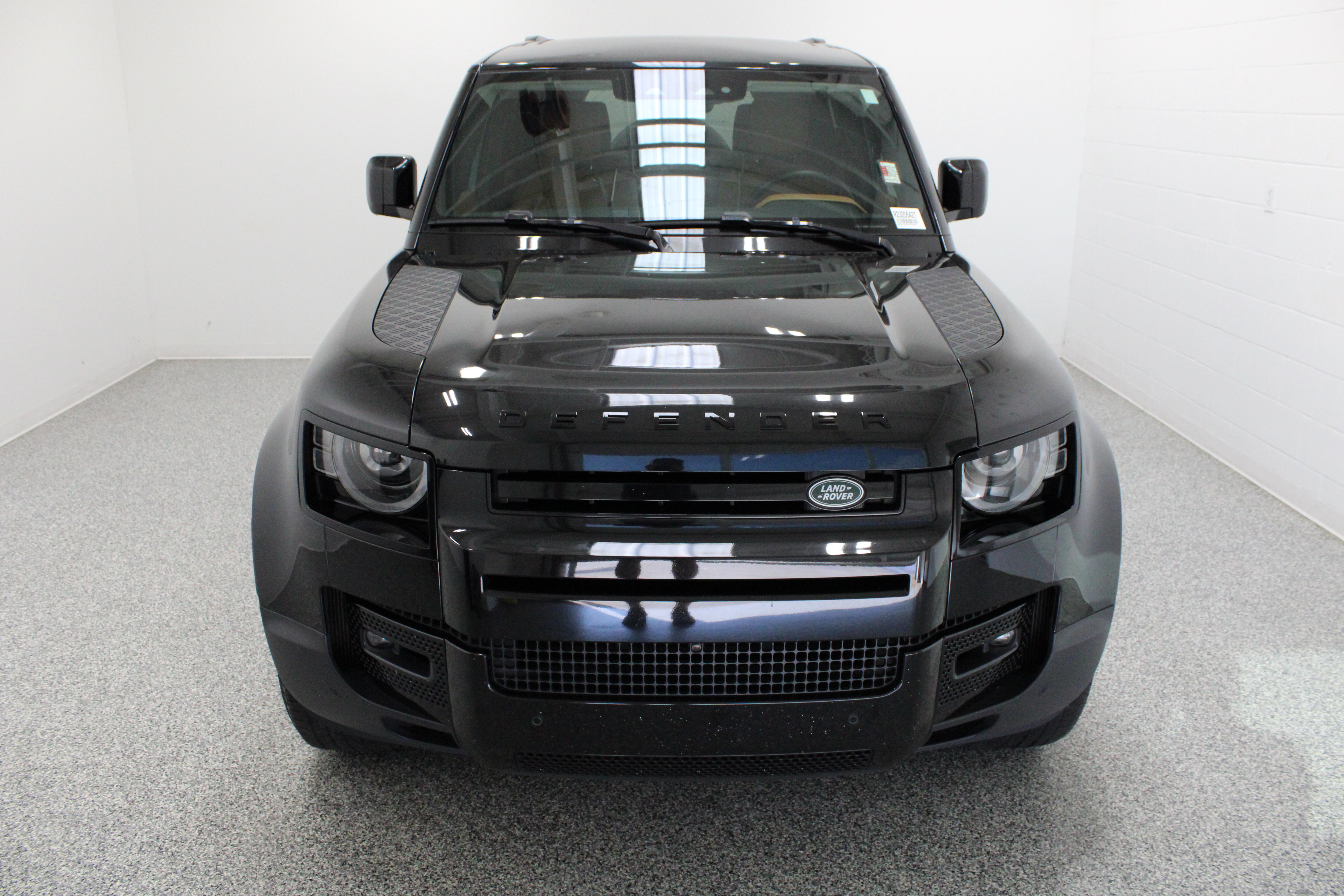 Used 2024 Land Rover Defender 110 S AWD/4WD image 3