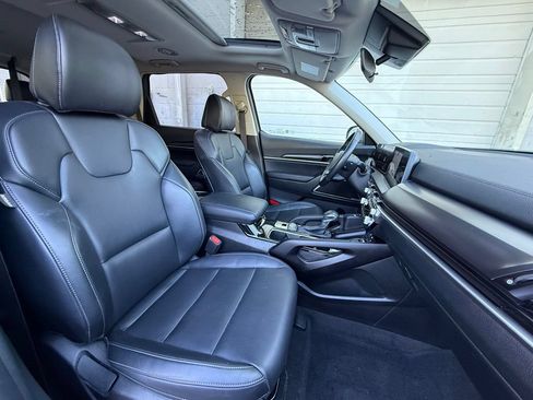Used 2025 Kia Telluride S AWD/4WD image 45
