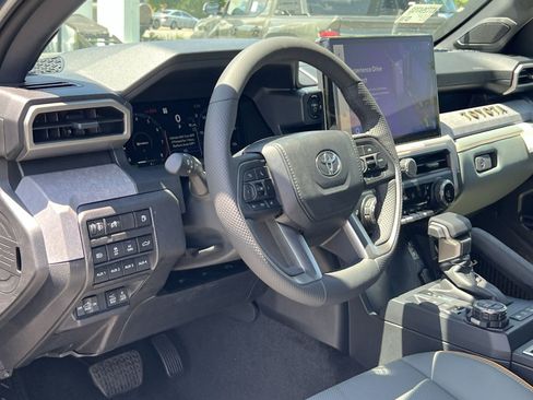 New 2026 Toyota Tacoma 4x4 Double Cab Hybrid image 11
