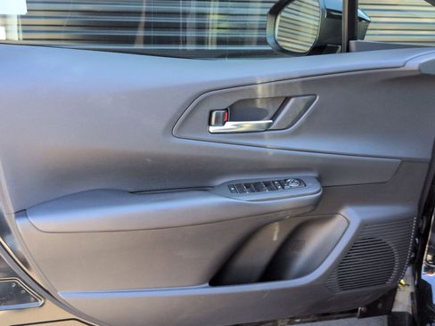 Used 2023 Toyota Prius Prime XSE Premium image 14