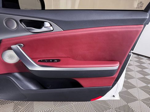 Used 2019 Kia Stinger GT1 image 24