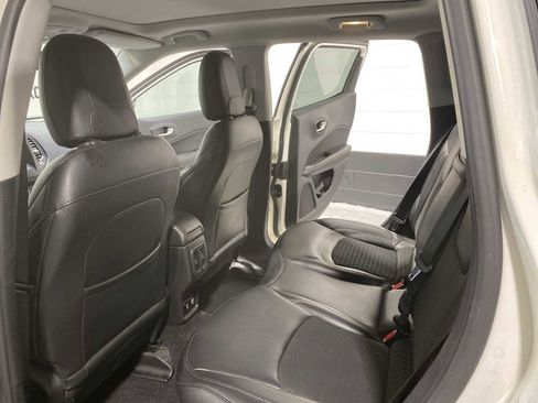 Used 2019 Jeep Compass Latitude w/ Popular Equipment Group image 12