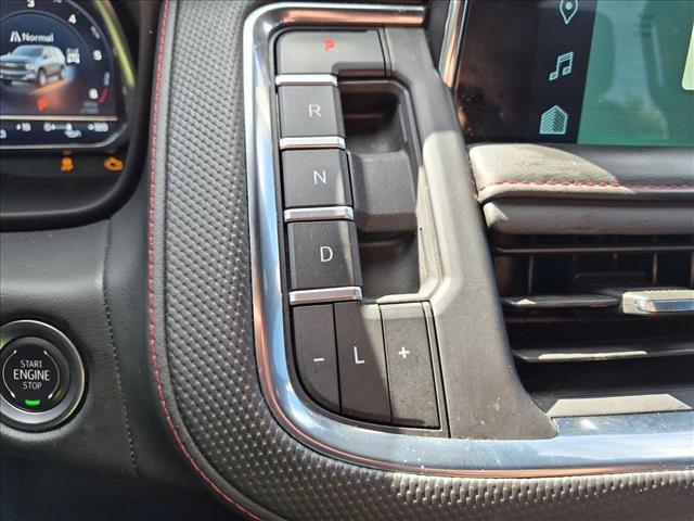 Used 2024 Chevrolet Suburban RST w/ Luxury Package AWD/4WD image 12