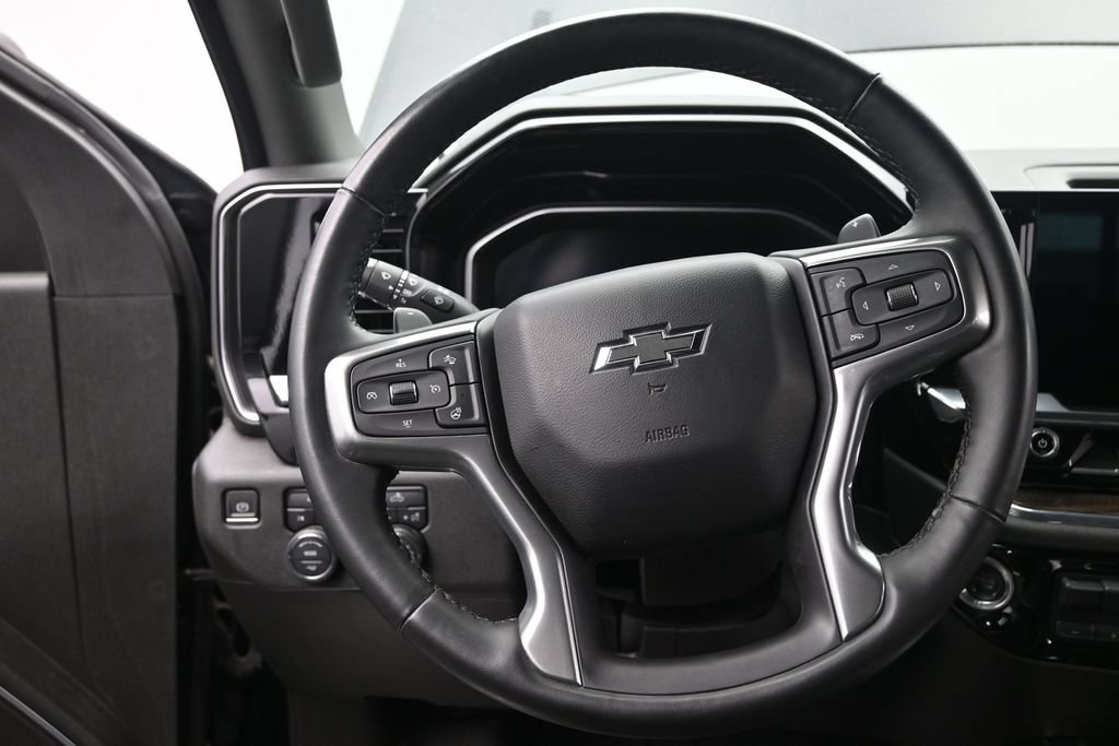 Used 2023 Chevrolet Silverado 1500 RST w/ Convenience Package II AWD/4WD image 31