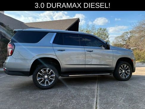 Used 2023 Chevrolet Tahoe LT w/ LT Signature Plus Package AWD/4WD image 3