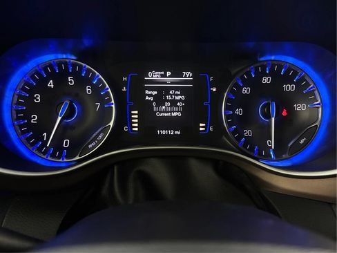 Used 2019 Chrysler Pacifica Touring-L FWD image 23