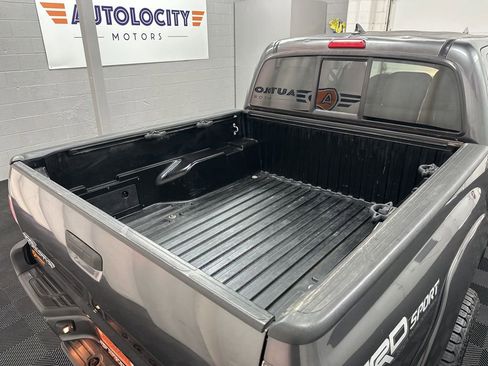 Used 2015 Toyota Tacoma Base w/ TRD Sport Package image 11