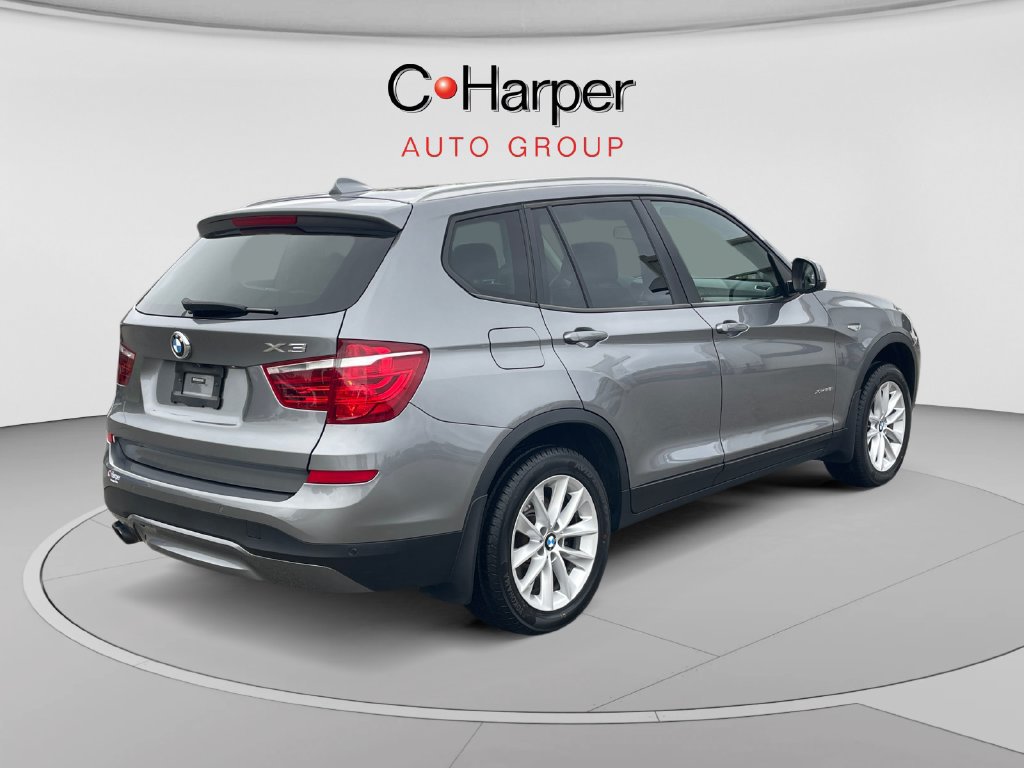Used 2017 BMW X3 xDrive28i AWD/4WD image 3