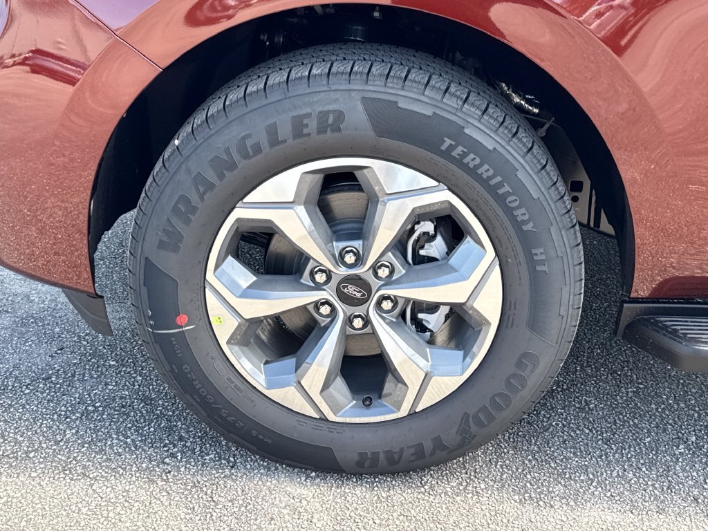 New 2027 Ford Expedition Max Active RWD image 9