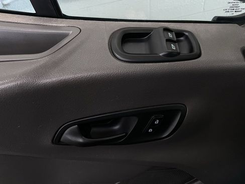 Used 2020 Ford Transit 250 148 High Roof Extended image 21