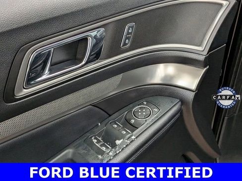 Certified 2018 Ford Explorer XLT w/ Equipment Group 202A image 15