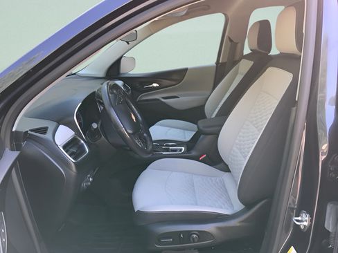Used 2018 Chevrolet Equinox LT AWD/4WD image 15