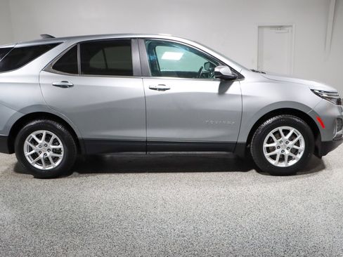 Used 2023 Chevrolet Equinox LT image 6
