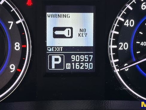 Used 2010 INFINITI G37 Journey w/ Premium Pkg RWD image 32