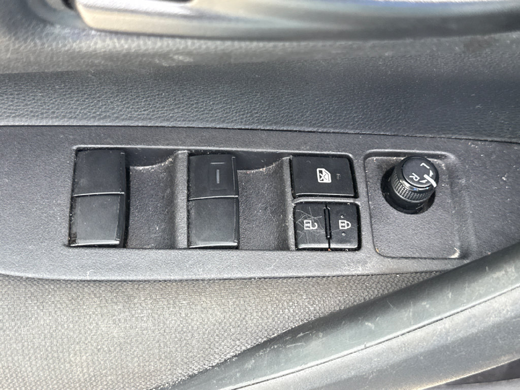 Used 2023 Toyota Corolla LE FWD image 14