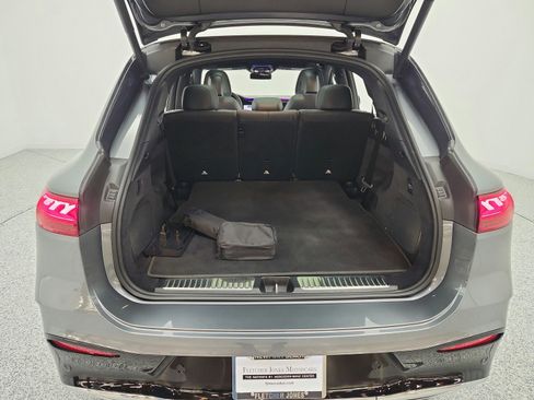 Certified 2023 Mercedes-Benz EQS 580 4MATIC SUV image 21