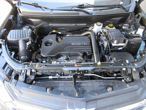 Used 2021 Chevrolet Equinox LS w/ LPO, Floor Liner Package FWD image 43