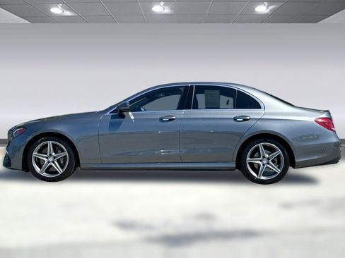 Used 2017 Mercedes-Benz E 300 image 2