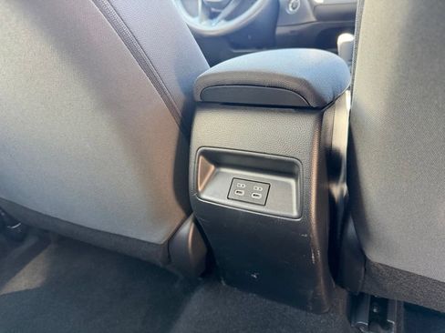 Used 2025 Toyota Corolla LE FWD image 17