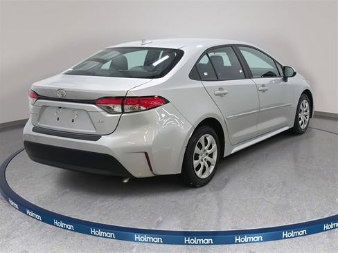 Used 2023 Toyota Corolla LE image 7