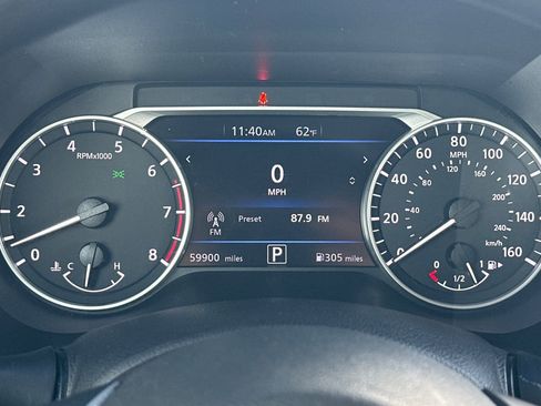Used 2023 Nissan Sentra SV FWD image 30
