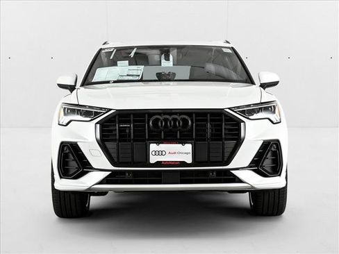 New 2025 Audi Q3 2.0T Premium image 2
