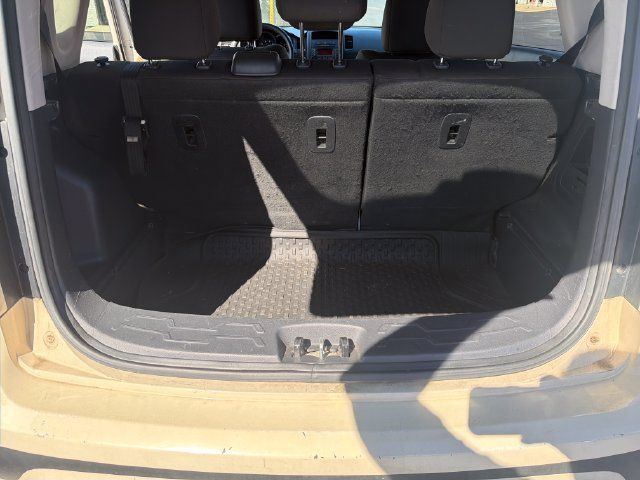 Used 2012 Kia Soul FWD image 17