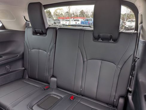 New 2026 INFINITI QX60 Luxe image 30