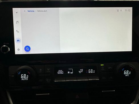 Used 2025 Toyota Grand Highlander AWD image 35