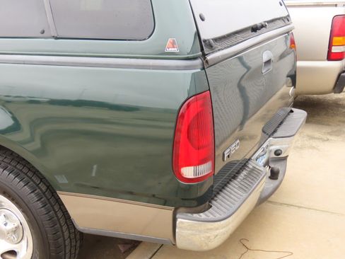 Used 2002 Ford F150 XLT image 11