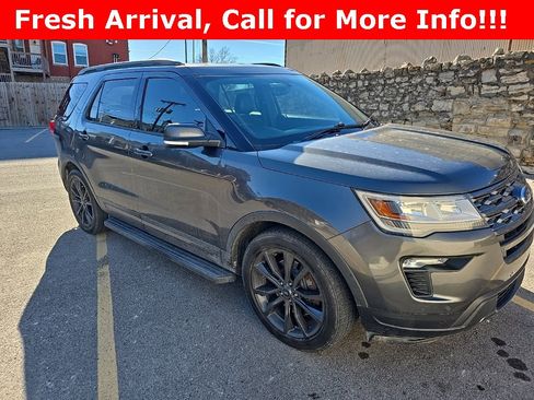 Used 2018 Ford Explorer XLT w/ Equipment Group 202A image 1