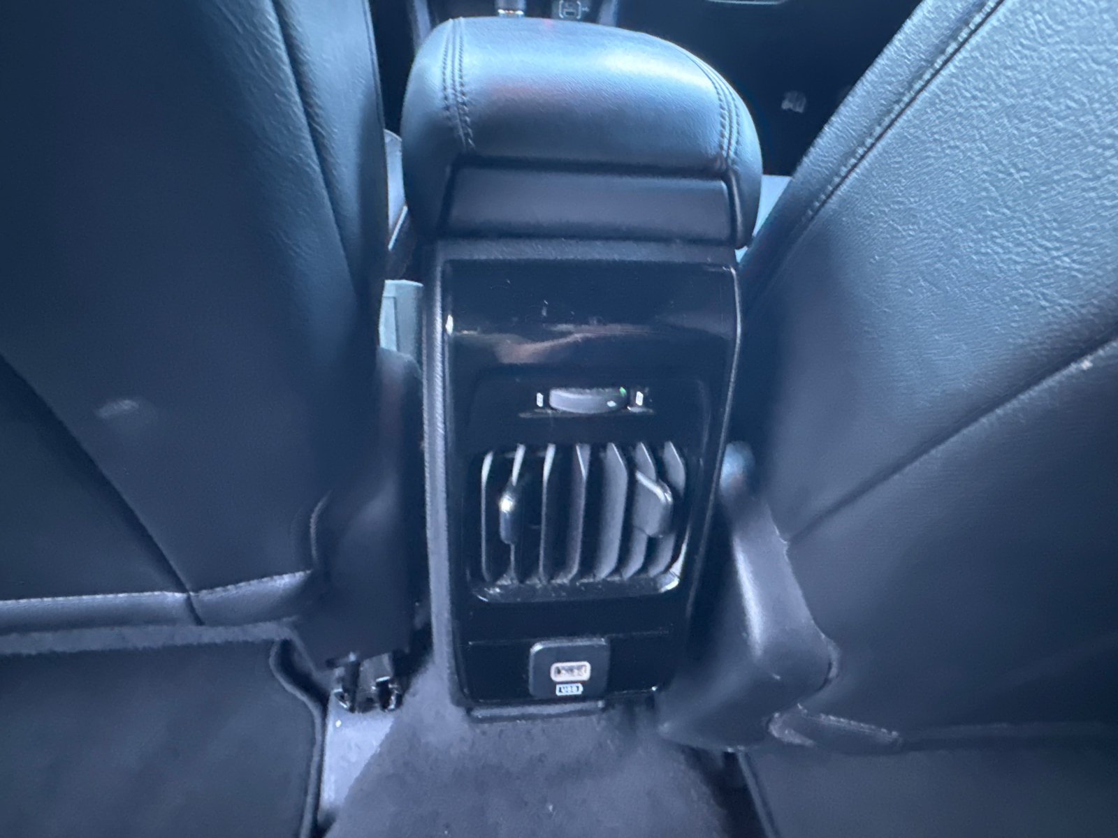Used 2024 Jeep Compass Latitude AWD/4WD image 23