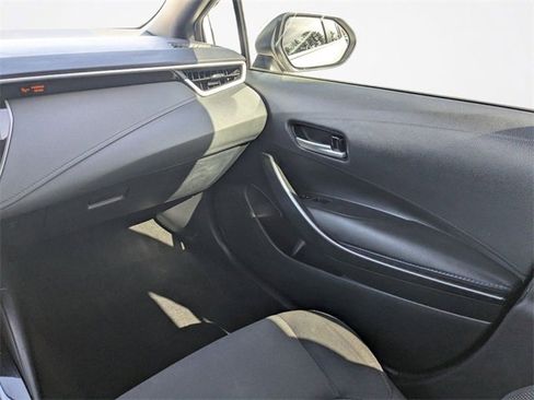 Used 2020 Toyota Corolla SE image 15