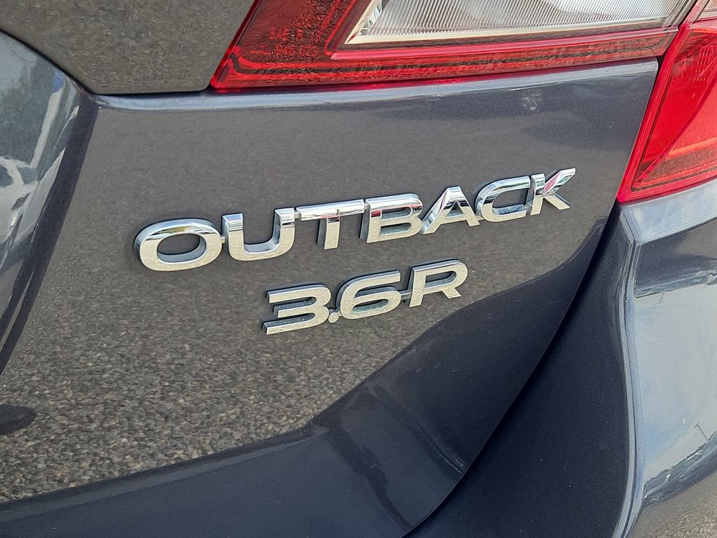 Used 2019 Subaru Outback 3.6R Limited AWD/4WD image 12