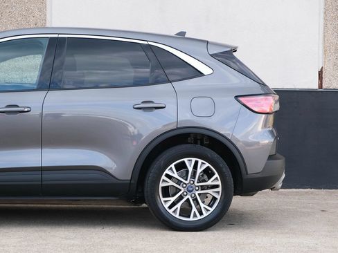 Used 2022 Ford Escape SEL FWD image 8