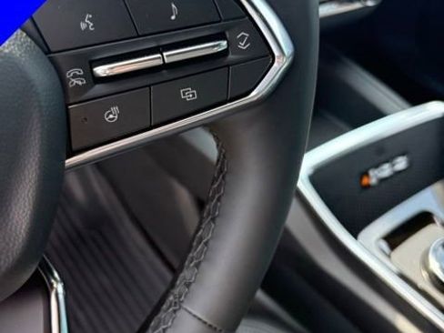 New 2026 Chevrolet Equinox LT w/ Convenience Package II FWD image 14