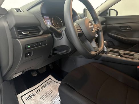 Used 2025 Nissan Sentra S FWD image 29