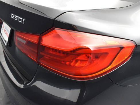 Used 2019 BMW 530i xDrive w/ Convenience Package image 7