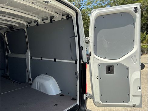Used 2024 Mercedes-Benz Sprinter 2500 144 Cargo image 45