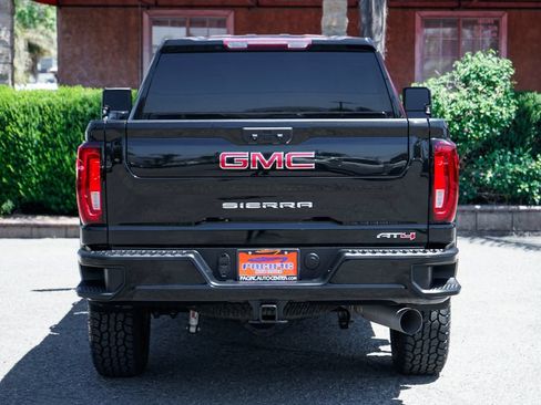 Used 2023 GMC Sierra 2500 AT4 AWD/4WD image 7